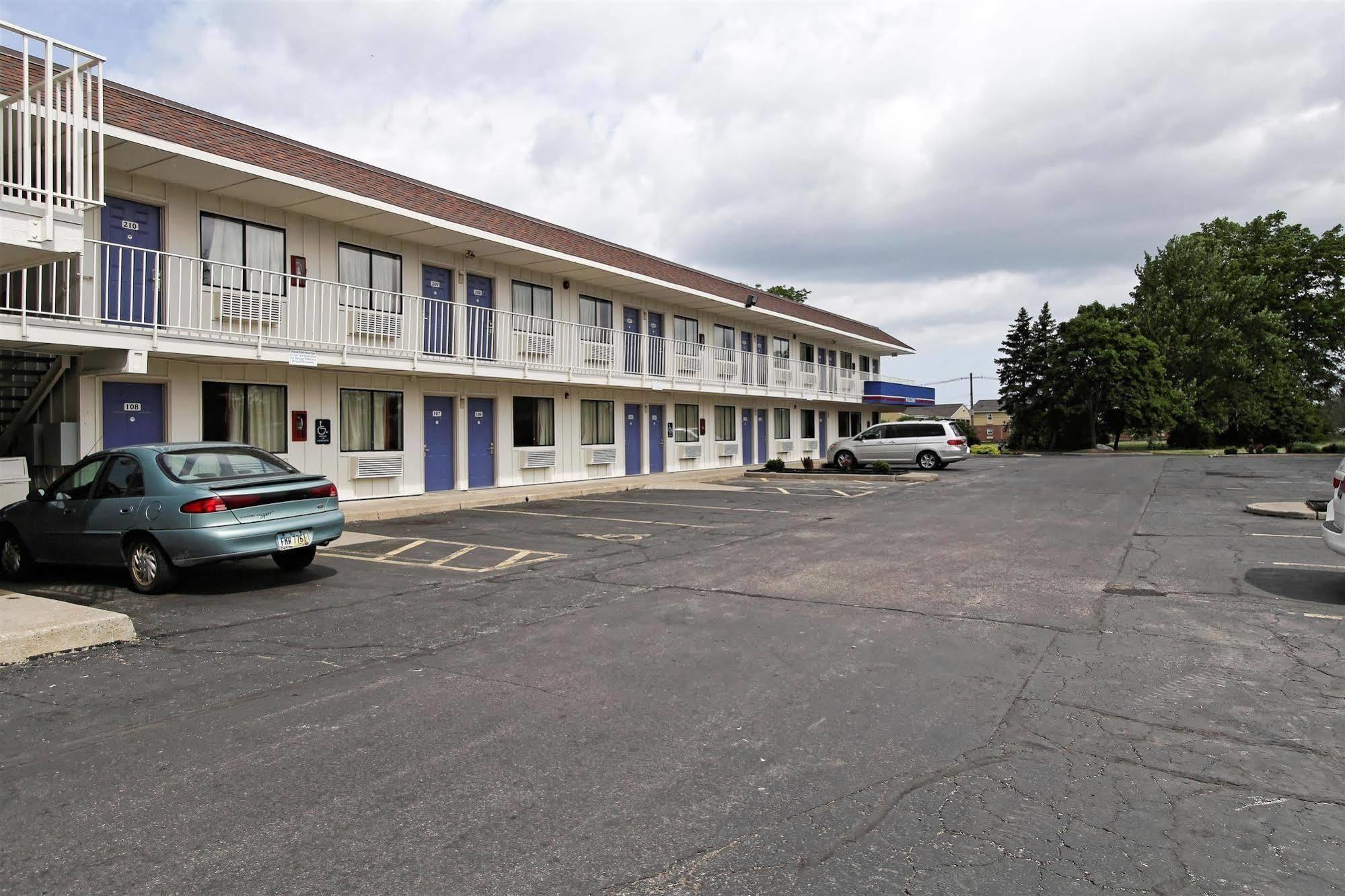 Motel 6-Amherst, Oh - Cleveland West - Lorain Екстер'єр фото