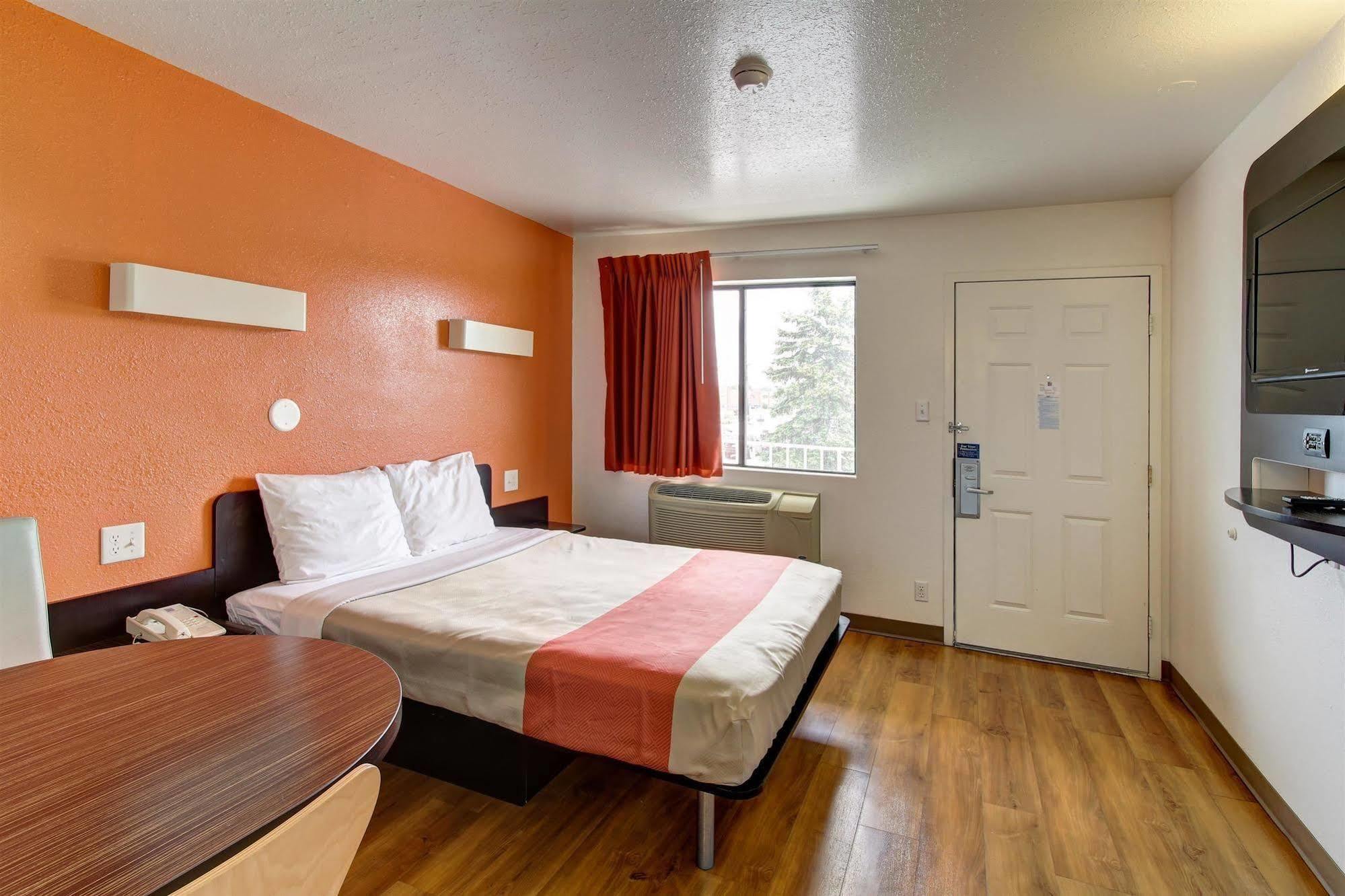 Motel 6-Amherst, Oh - Cleveland West - Lorain Екстер'єр фото